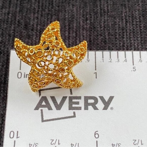 Vintage Starfish Gold Tone Mesh Earrings Pierced - Picture 8 of 9